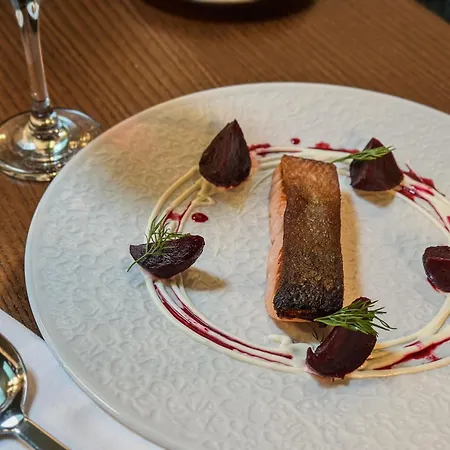 Sweeney's 2020 Limited Hotel