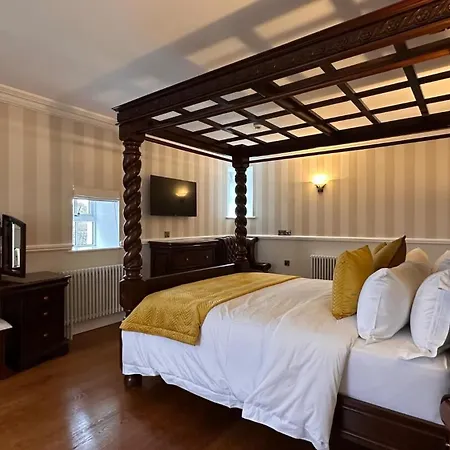 Sweeney's 2020 Limited Hotell 4*