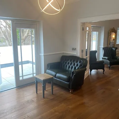 Sweeney's 2020 Limited Hotell