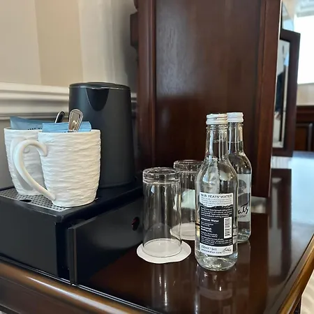 Hotel Sweeney's 2020 Limited Dungloe