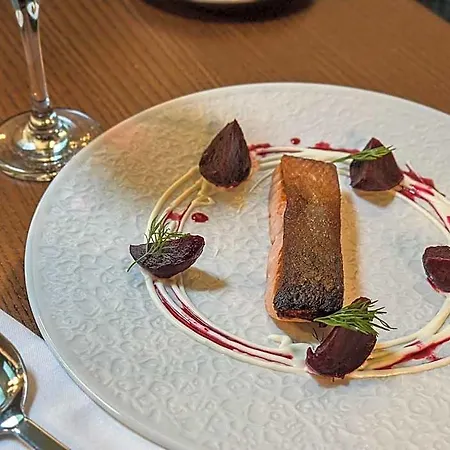 Hotel Sweeney's 2020 Limited 4*