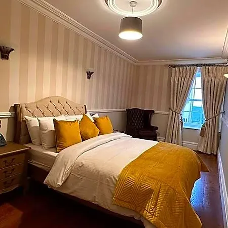 Sweeney's 2020 Limited 4* Dungloe