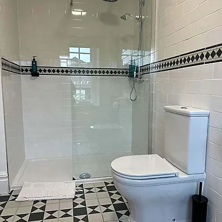 Sweeney's 2020 Limited Hotel 4*