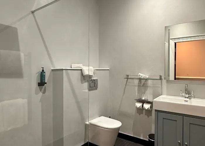 Sweeney's 2020 Limited Hotel 4*