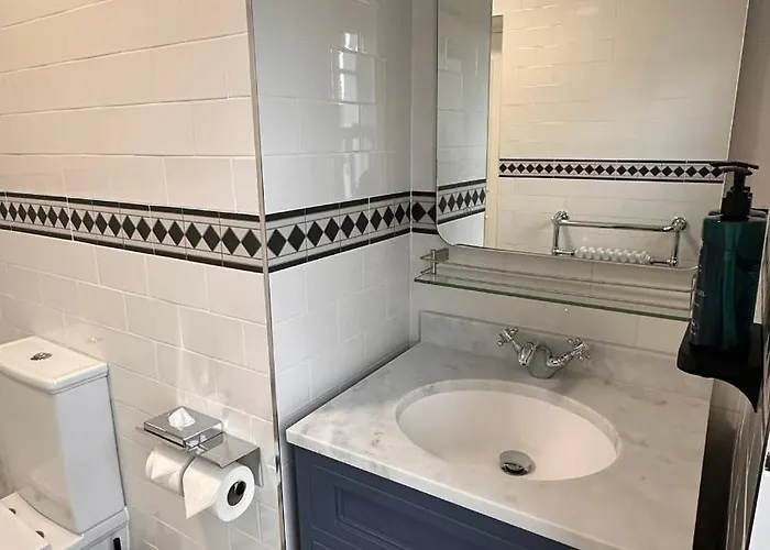 Ξενοδοχείο Sweeney's 2020 Limited