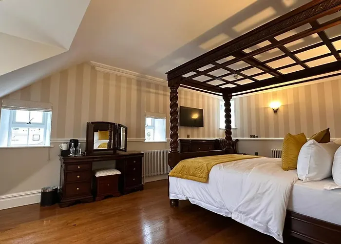 Sweeney's 2020 Limited Hotell 4*