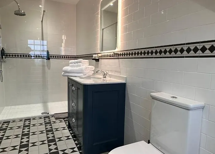 Sweeney's 2020 Limited Ξενοδοχείο 4*