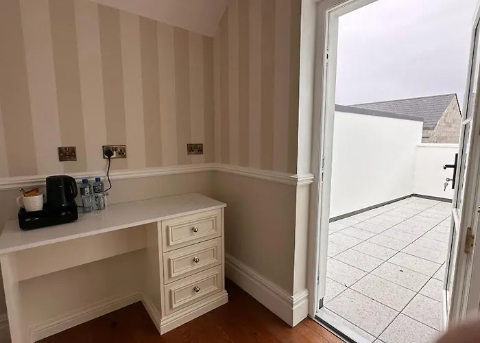 Sweeney's 2020 Limited Hotel 4*